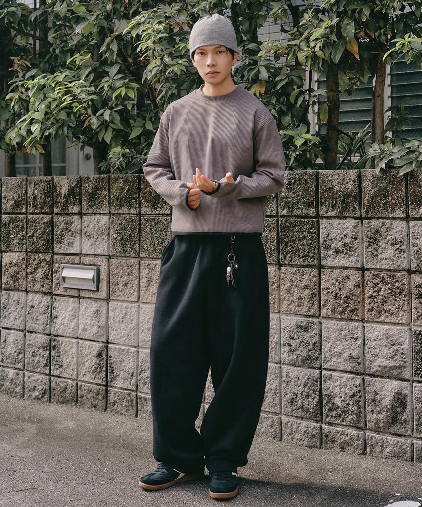 XERO Curved Line Over Sweatpants [Black]