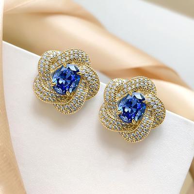 Huitan Wunderschöne Blumen Ohrstecker Gepflastert Blauer Zirkonia Ästhetisches Damenaccessoire für Hochzeitsfeier Modeschmuck