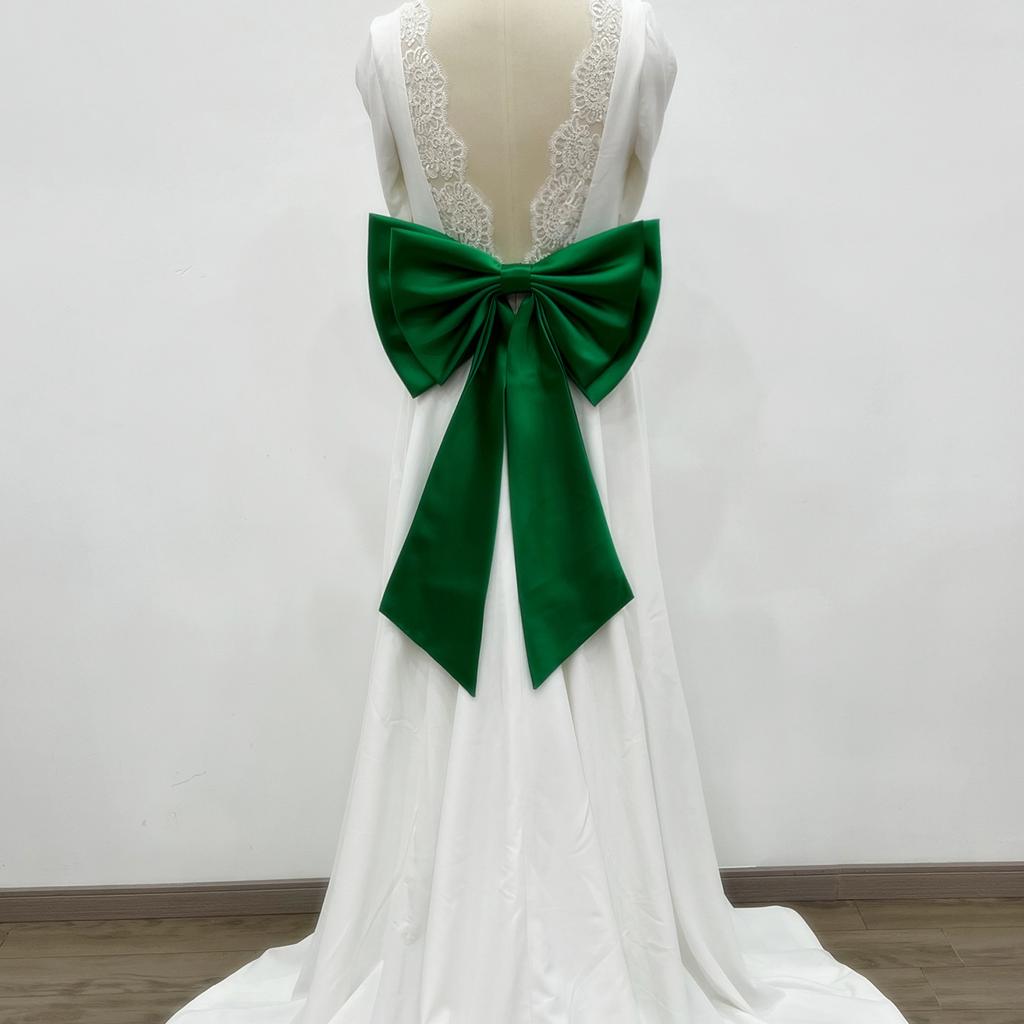 Elegant Satin Wedding Dress Bowknot Lightweight Detachable Bow Waist Decoration for Stage Performance and Cosplay