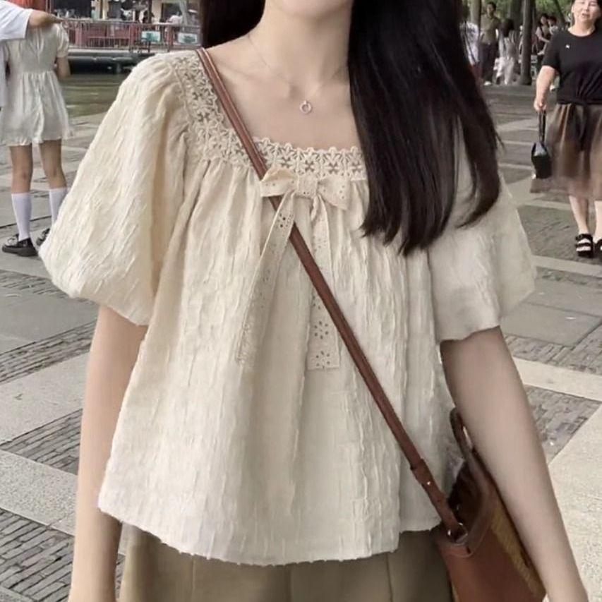 Thin French Style Short Sleeved Shirt for Women In Summer Loose Artistic Square Neck Bubble Sleeve Short Top