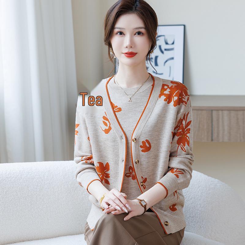 

Mom’s Stylish Spring Knit Cardigan & Top Set for Middle-Aged and Elderly Women - Lightweight Jacket for Spring & Autumn 3XL (120-135 jin recommended) бежевий