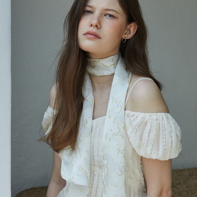 ANA MAISON Creamy Cloud Long Petit Silk Scarf [PML-1422]