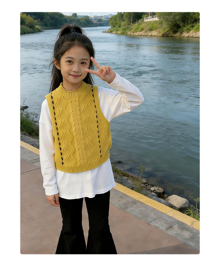 Girls' spring vest, western style knitwear, spring clothing, college style girls' vest, Fried Dough Twists knitting