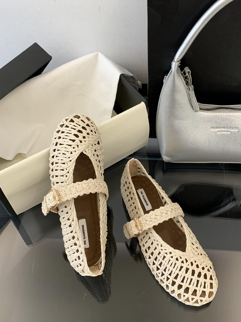 Fashion 2025 Summer New Leather Woven Women Flat Shoes Round Toe Casual Hollow Breathable Shoes Retro Temperament Women Shoes