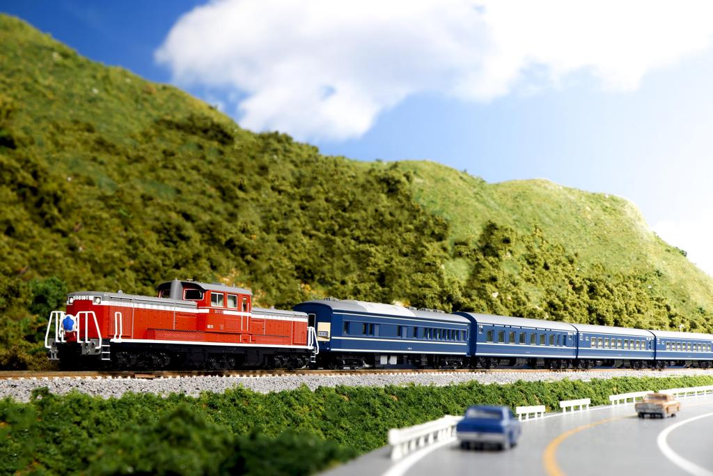 KATO Spur N DD51 0 Warme Klimazone Diesellokomotive 7008-K