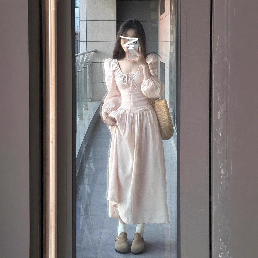 Early autumn French pink long-sleeve dress, women's outfit, new early autumn waist-cinching slimming elegant long skirt