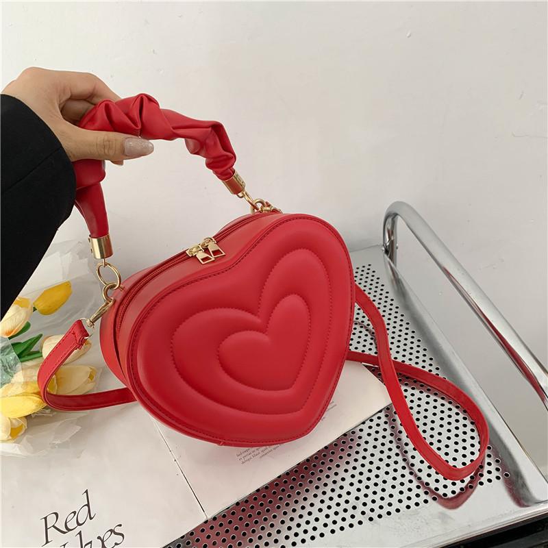 Adorable 2024 Heart Shaped Imprint Handbag For Girls Casual Fashionable Small Bag