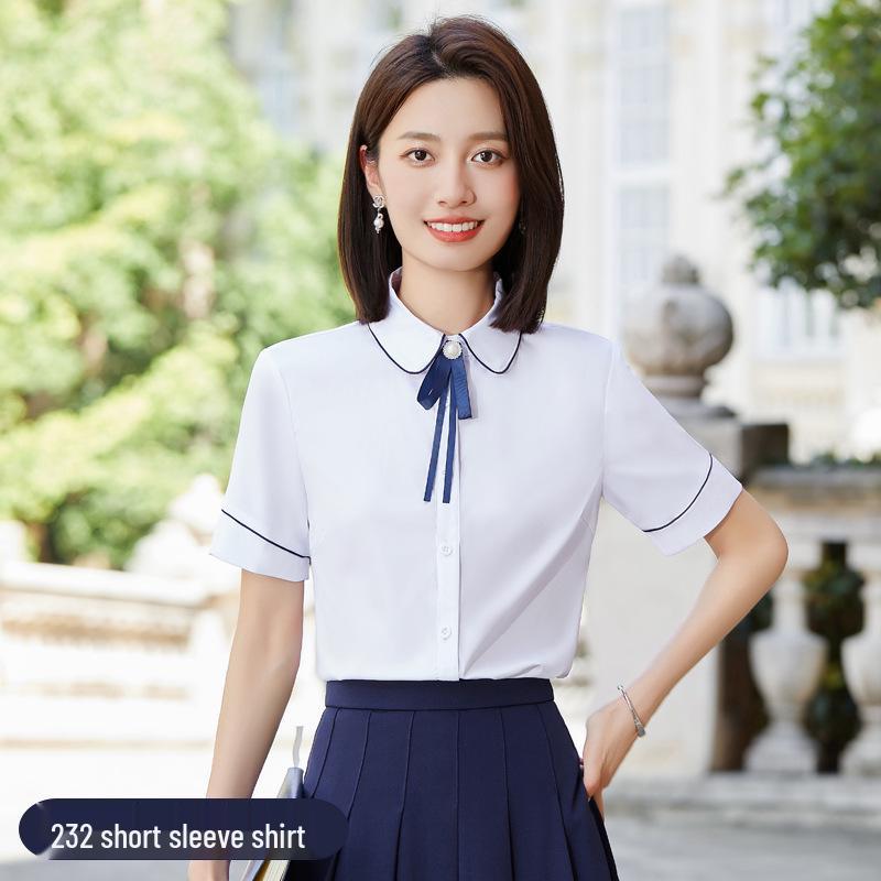 Dámský uniformní komplet s krátkým rukávem pro učitelku mateřské školy - Dvoudílný set