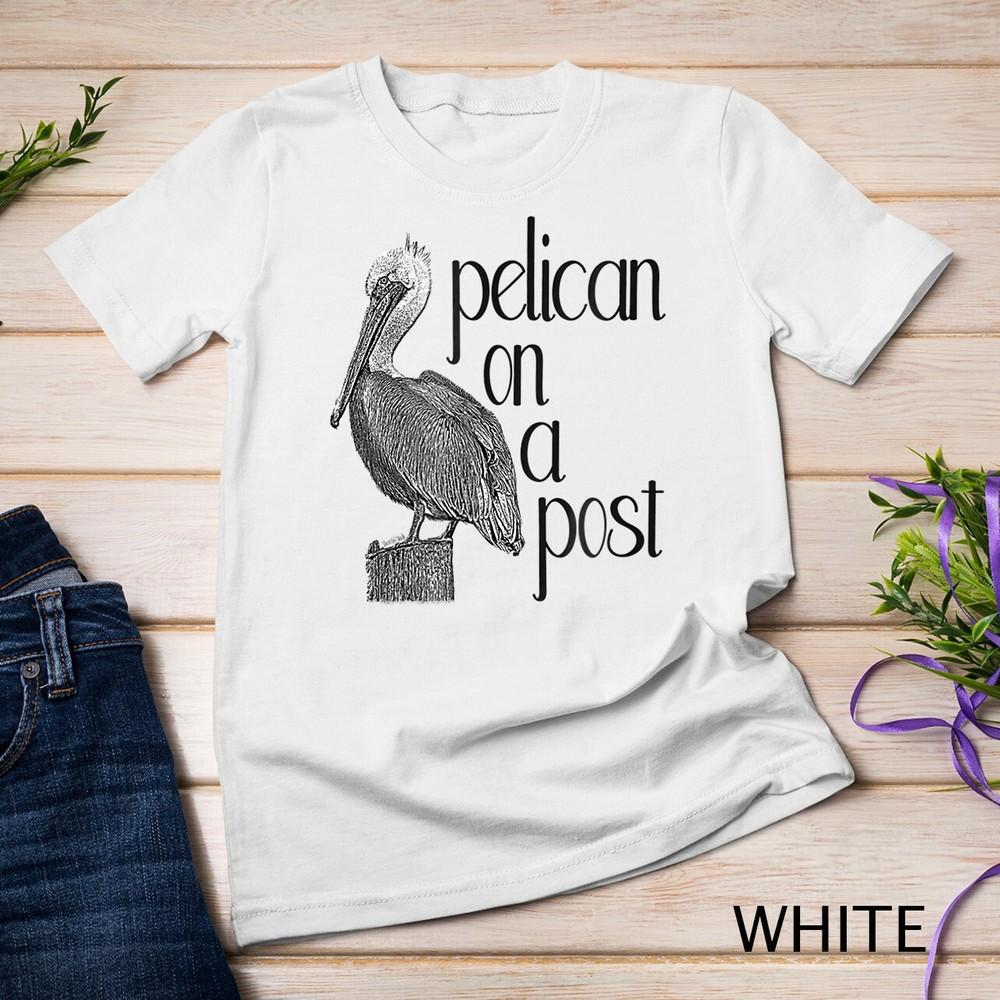 

Pelican on a Post Art Unisex T-shirt XL