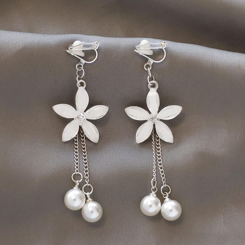 

Серьги Серебряный Темперамент - 2025 Новый Нишевый Дизайн Сплавные Серьги для Женщин