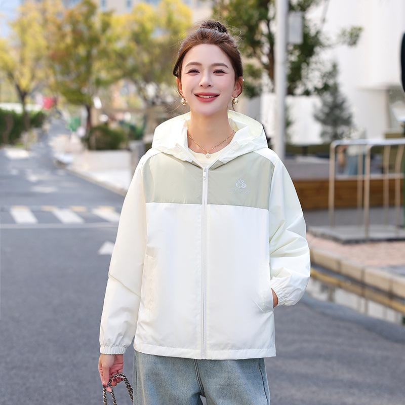 Outdoor Jacket New Small Color-blocking Hooded Casual Spring Autumn Waterproof Thin Short Women's Jacket