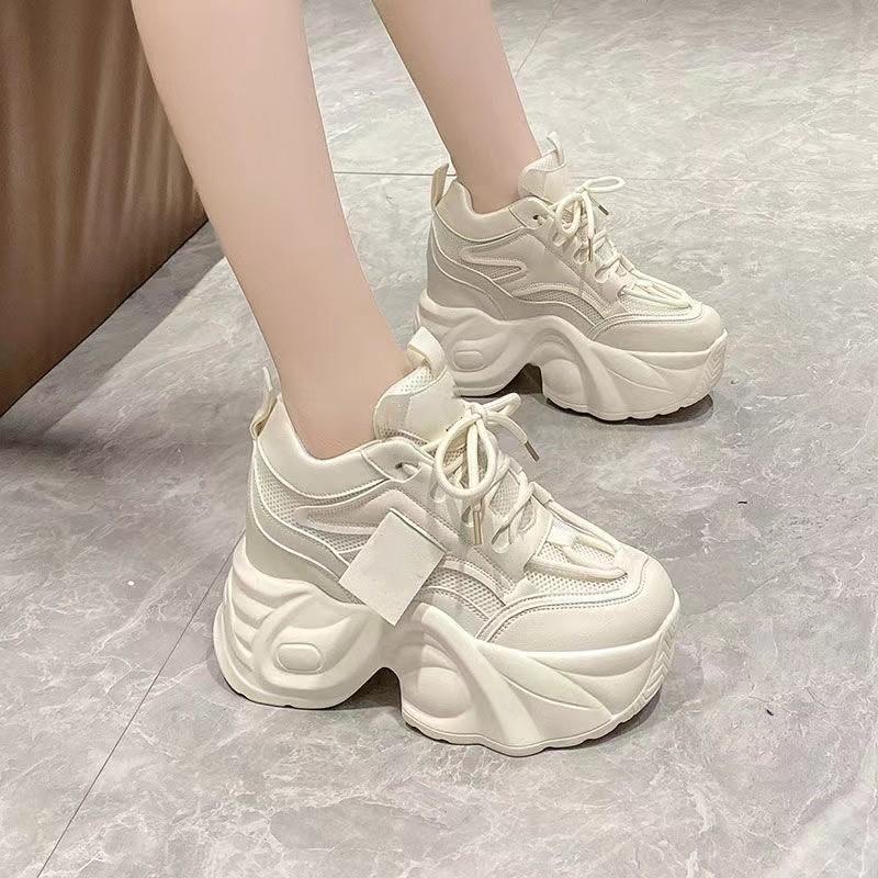 Korean Version of Internet Celebrity Dad Shoes Women's Height Increase Platform Versatile 2025 Autumn New Small Casual Sports Shoes Tide