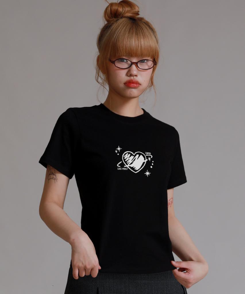 LIKE THE MOST Heart Planet Regular Short Sleeve T-Shirt_Black