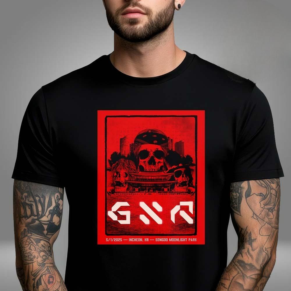 New Sale Guns N Roses At Ferenc Pukas Stadium In Budapest Hungary On July 15 2025 Unisex T-Shirt High-end Luxury