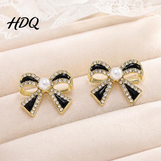 Dainty Bow Jewelry 1 Pair Sparkly Rhinestone Knot Stud Earrings for Women Faux Pearl Stylish Trendy Ear Ornaments Ribbon Earrings Statement