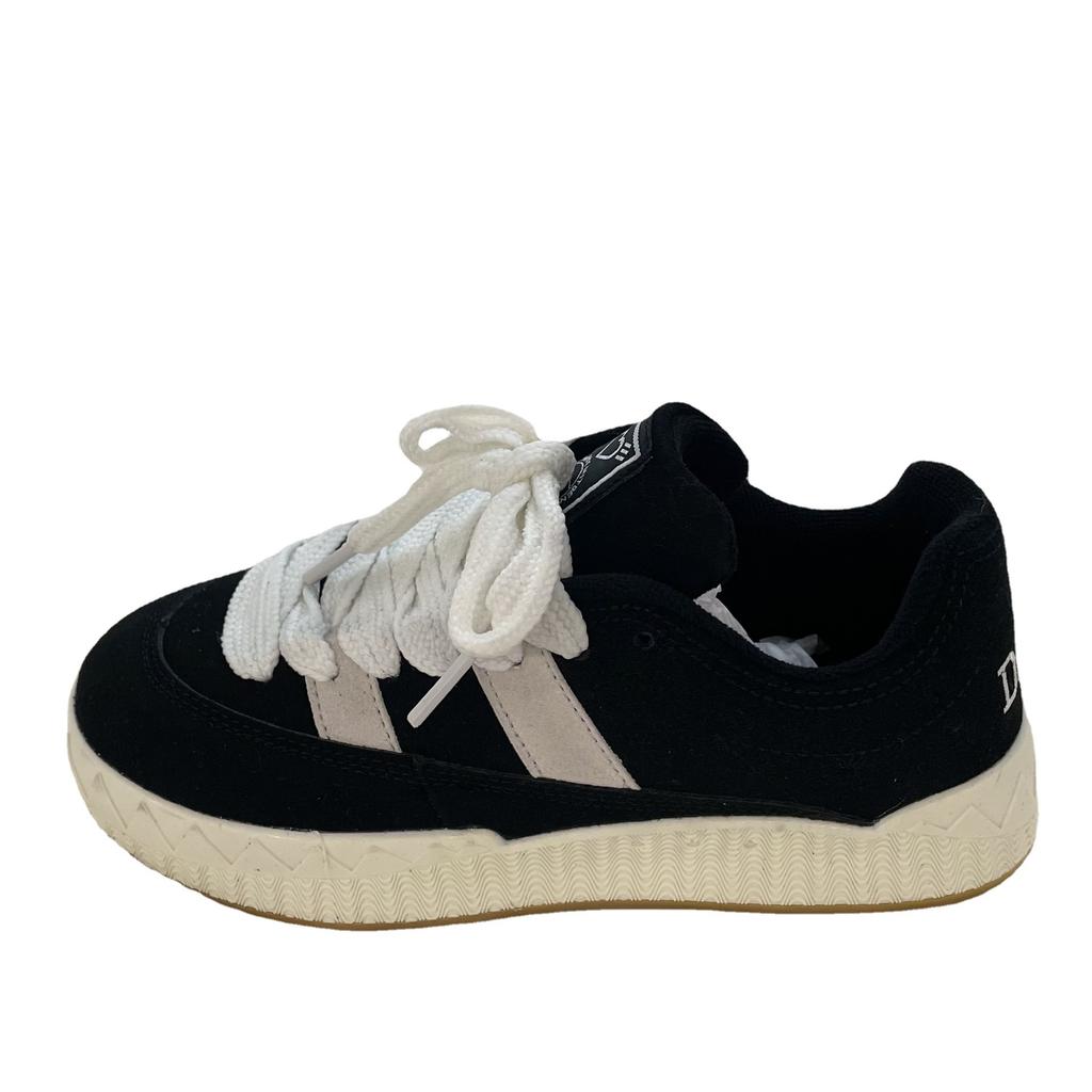 Autumn ins Hong Kong style retro couple bread small black shoes ulzzang student leisure sports skateboard shoes