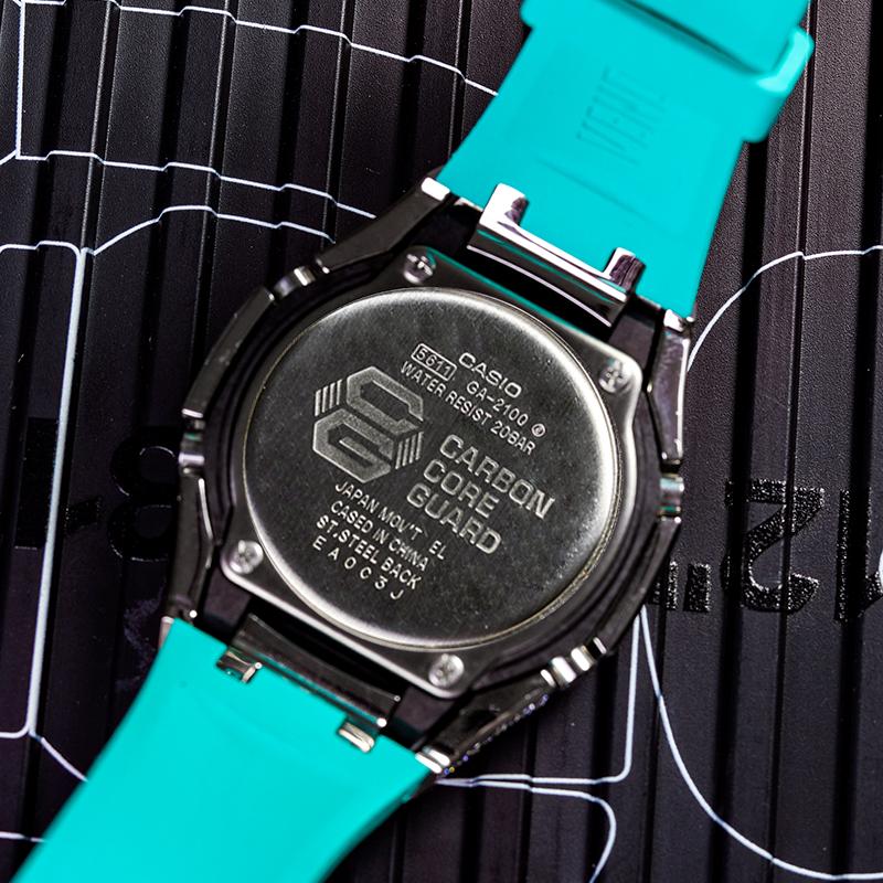 Casio Custom Collection Quarzwerk Kautschukarmband Uhr Unisex Weißes Zifferblatt GA-2100-7A7(Watch8--)