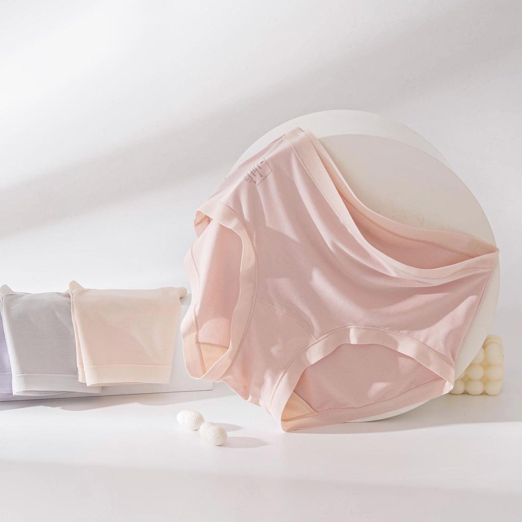 Women's Breathable Mid-Waist Mulberry Silk Triangle Briefs