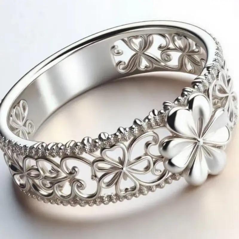 Vintage Hand Carved Flower Women's Ring Classic CopperColor Metal Geometry Daily Wear Party Jewelry Anniversary Gift