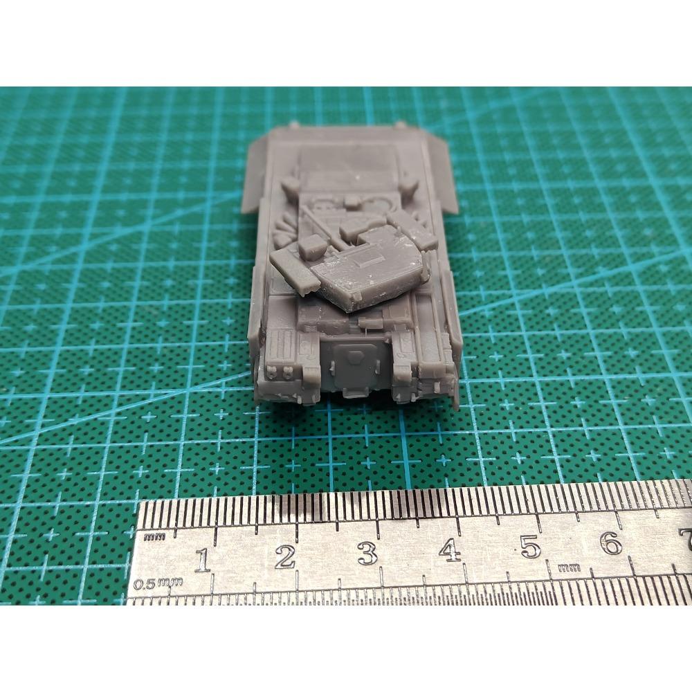 Maßstab 1/144 T-15 schwerer Infanterie-Kampfpanzer MODELLBAUSATZ