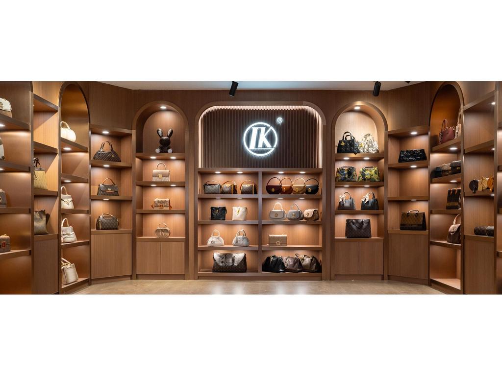 Snake Print Patent Leather Chain Shoulder Bag