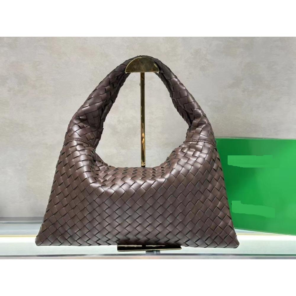 New Direct Batch Weaving Handheld Armbag Bull Horn Bag Crossbody Bag Can Be Used For Both Purposes