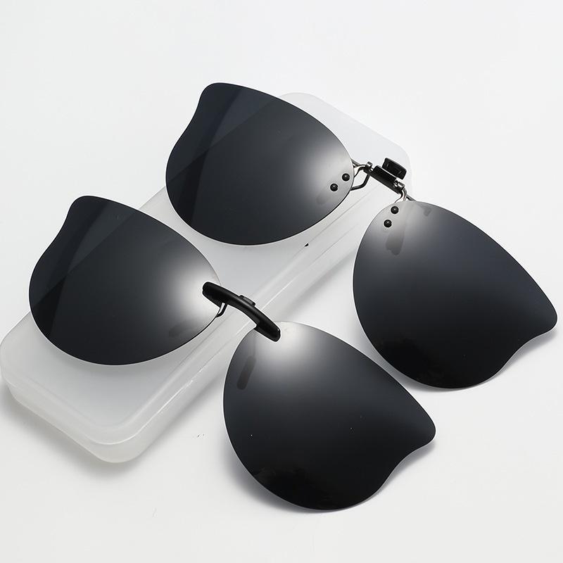 Large frame polarized night color-changing clip, myopia glasses can be used for women driving, and sunglasses clips can be used for men's computers.