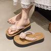 High-value cute KT cat flip-flops for women's outerwear in summer 2025, the new versatile casual beach soft bottom