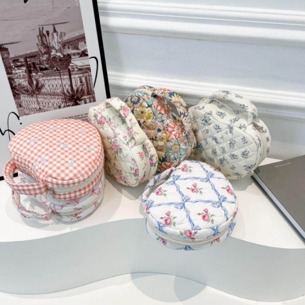 Cute Love Storage Bag Stylish Quilting Cotton Floral Pattern Makeup Bag with Handle Shredded Flower Cosmetic Organizer