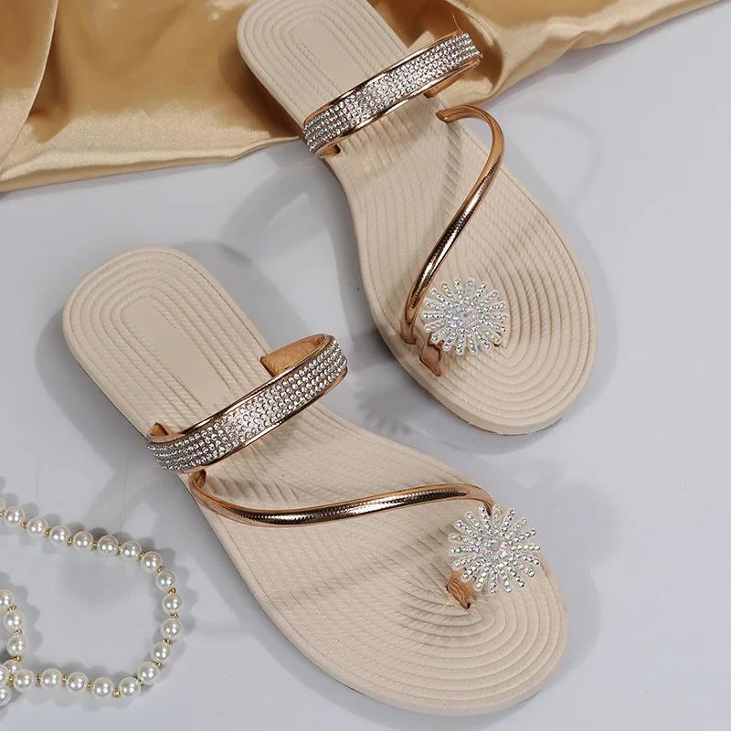 Fashion Women Summer Flat Rhinestone Flower Beach Slippers Comfy Clip Toe Lady Flat Beach Sandals Casual Female Flip Flops Zapatos Mujer