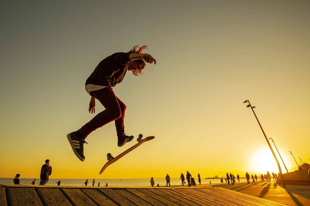 TAMRON Ultra Zoom Lens OSD for Nikon Compatible A037N Wide-Angle 17-35mm F2.8-4Di Full-Frame