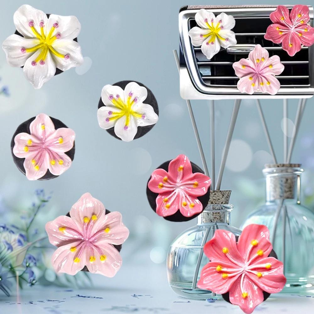 

1pairs Car Decoration Cute Cartoon Couples Action Car Dashboard Decorations Cute Lovely Kiss Cute Ornaments cars accessories рожевий