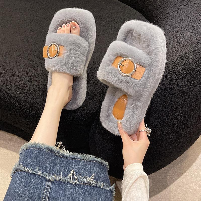 Winter neue quadratische Zehenpartie dicker Boden Oberbekleidung Samt Ein-Wort-Slipper Mode Gürtelschnalle große Größe flauschige Hausschuhe Damen