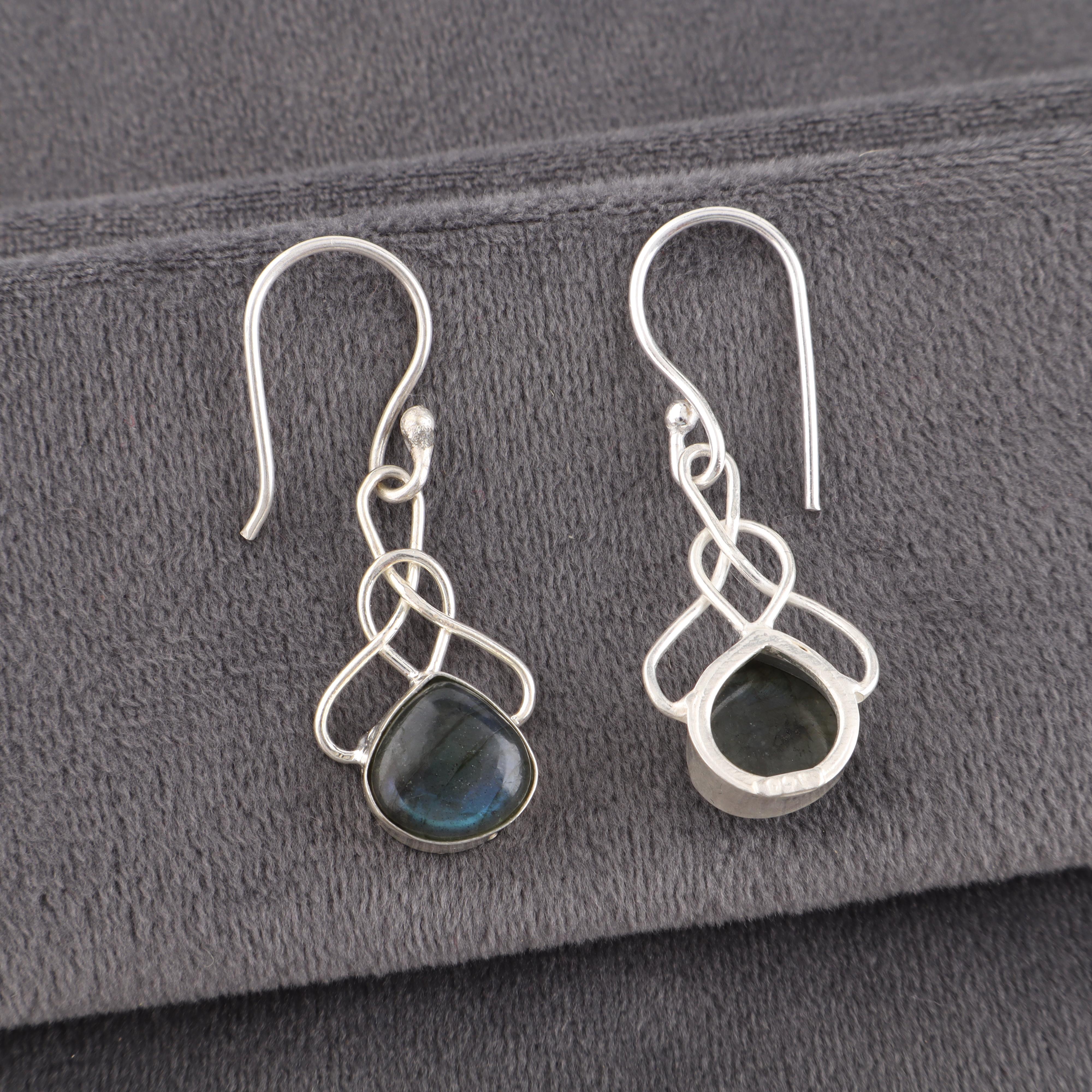 

Серьги с лабрадоритом, Серьги из стерлингового серебра 925 пробы с натуральным камнем ручной работы, Балансирующие украшения, Для подарка, Серебряные серьги, Подарок для женщин 1.50 inches синий