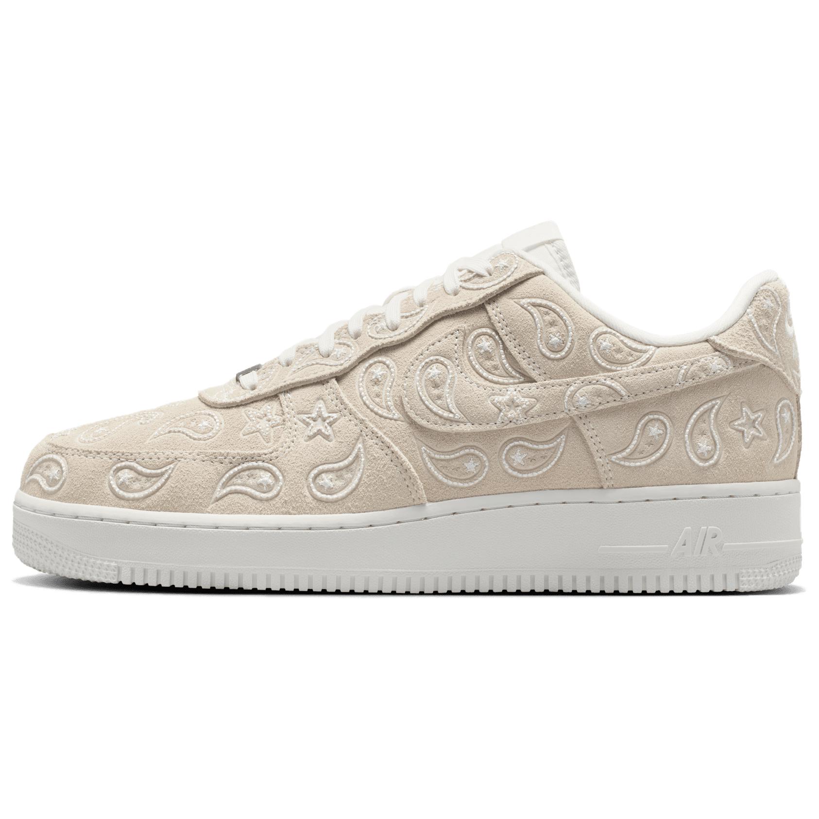 

Nike Air Force 1 Skateboard Shoes Men s White IU2363-100 41