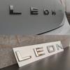1 szt. Emblemat Samochodowy LEON Litera Bagażnik Tylna Naklejka Odznaka Samochodowa Naklejka Dekoracja 3D Logo Naklejka na Zewnątrz Samochodu Akcesoria Samochodowe