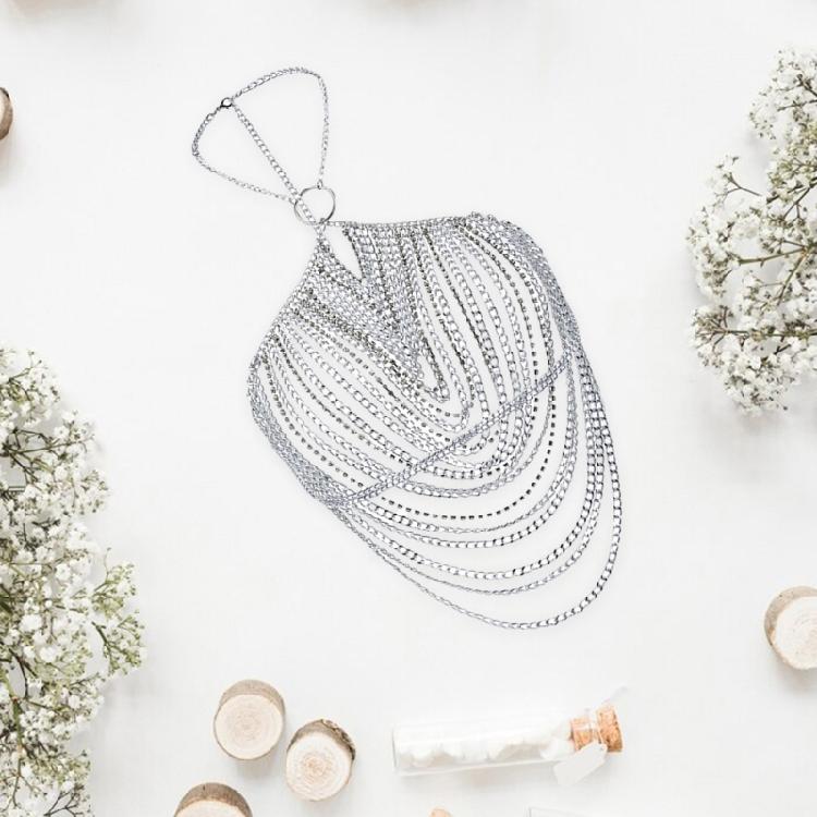 Fashionable Body Chain with Tassels and Rhinestones Crystal Body Jewelry Alloy Texture Suitable for Party Nightclub