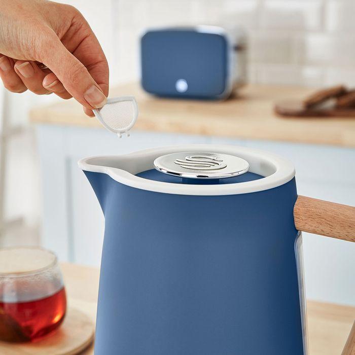 Electric Kettle 1.7L Ultra Fast Cordless Modern Nordic Design SWAN SK14610BLUNEU 2200W Blue