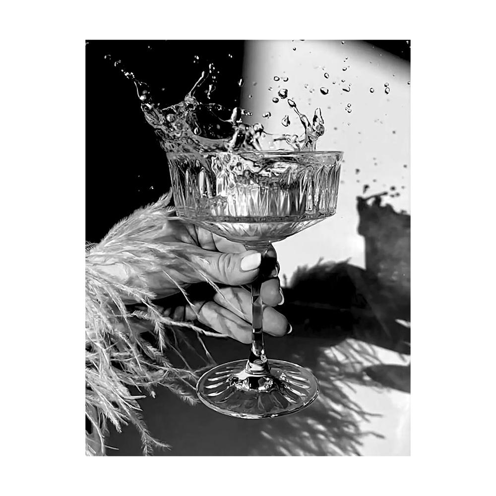 Modern Luxury Fashion Black White Art Heels Champagne Feminist Retro Poster Canvas Paintings Wall Art Pictures Home Decor