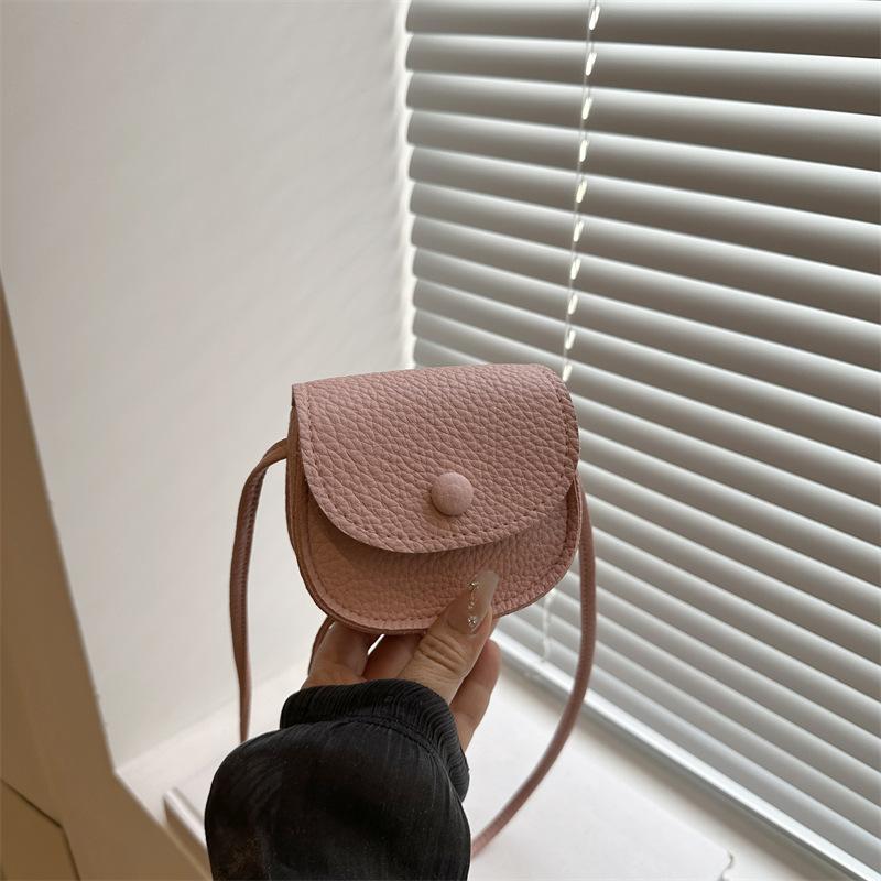 New Aesthetic Personality Trend Bag Women's Bag Simple Retro Women's Crossbody Shoulder Bag Casual Saddle Bag
