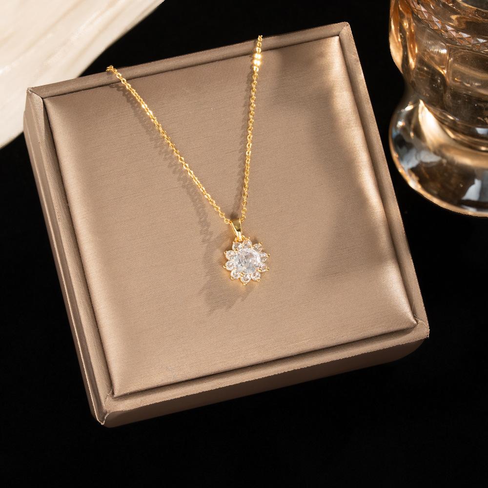 Light Luxury Zircon Full Diamond Choker Necklace Titanium Steel Versatile Minimalist Accessories for Women