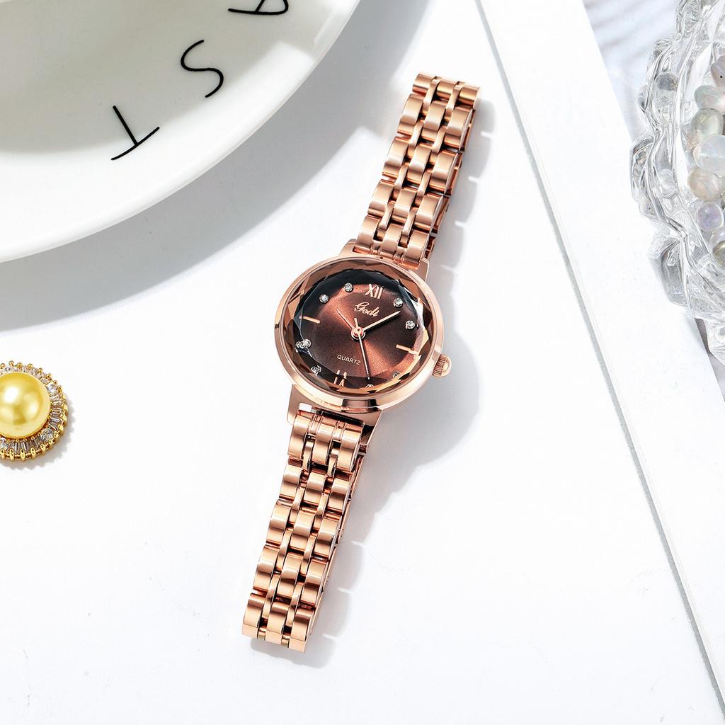 Small Plate Fashion Temperament Steel Belt Watch Women'S Trend Gypsy Waterproof Quartz Watch