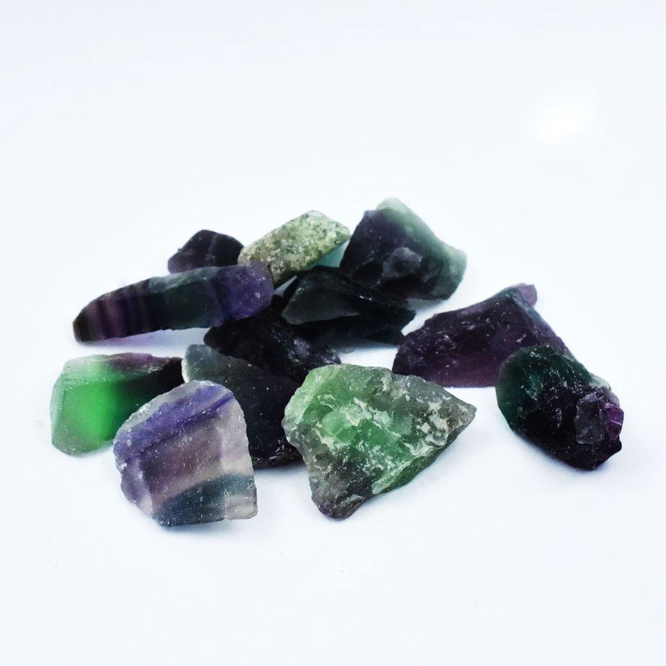Lotto di Cristalli Grezzi Naturali Arcobaleno Fluorite – Pietre Curative Naturali Multicolore da 555 Carati