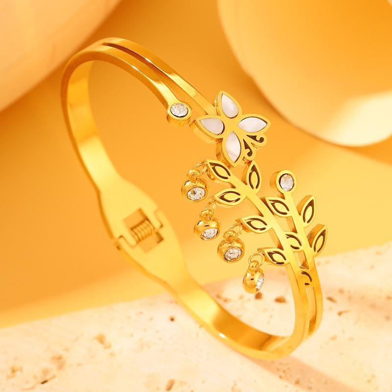 Fashionable Female Butterfly Temperament Versatile Light Luxury Bracelet One Size(16-22CM)