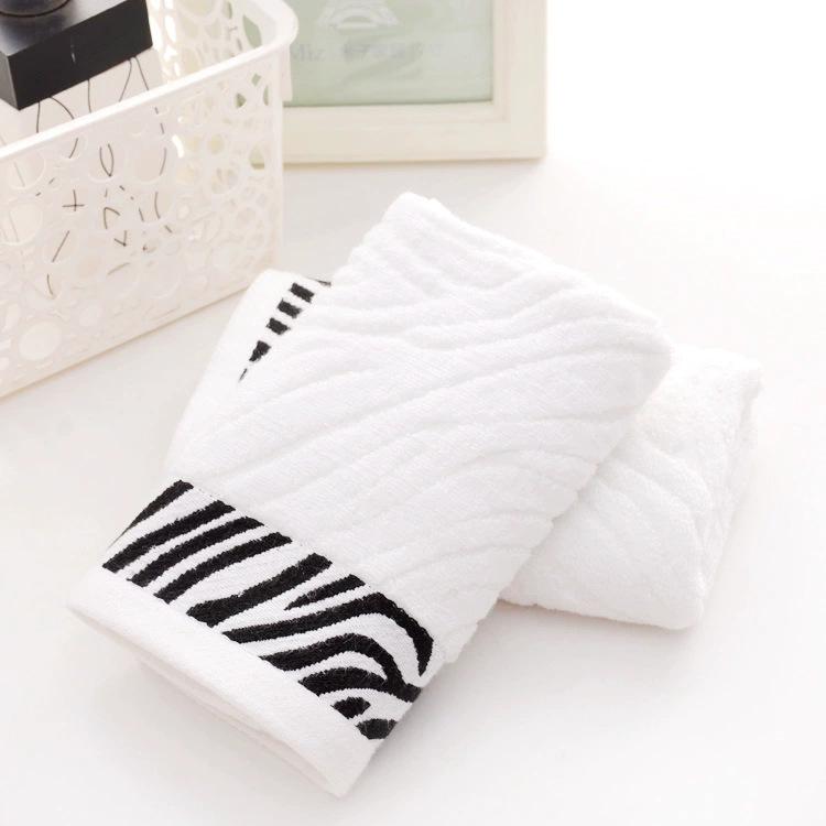 Custom Logo Lint-Free Bamboo Fiber Jacquard Washcloth - Soft, Absorbent, Embroidered Towel