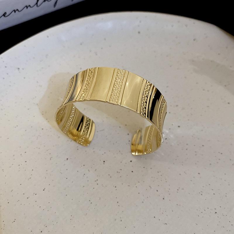 Minimalist Double-Layer Hollow Armlet: European & American Style, Exaggerated & Fashionable High-End Bracelet