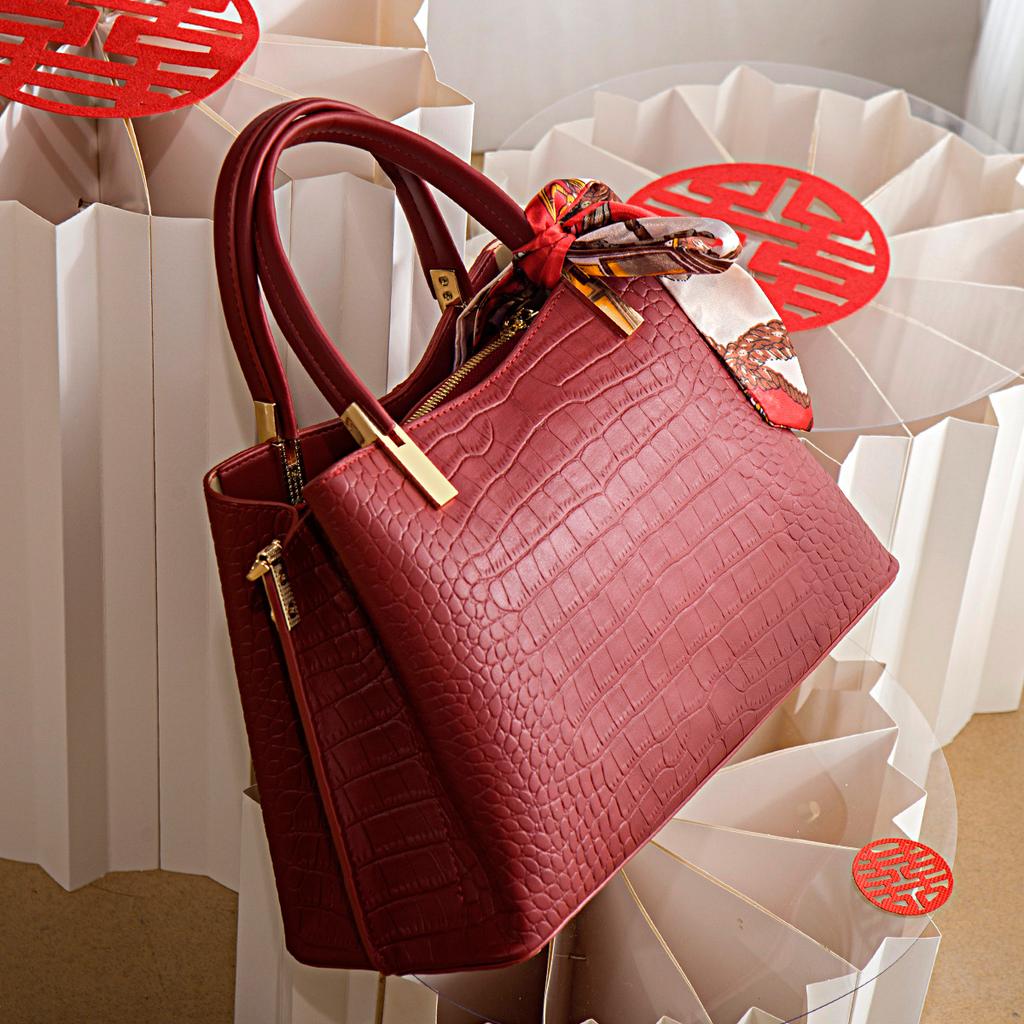 Ladies Red Large Capacity Handbag Atmospheric Bride Middle School Mom Bag Xi Granny Wedding Bag