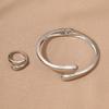 Ensemble de bijoux géométriques en métal chic: Bague, Collier Ras-du-cou et Bracelet pour Femme