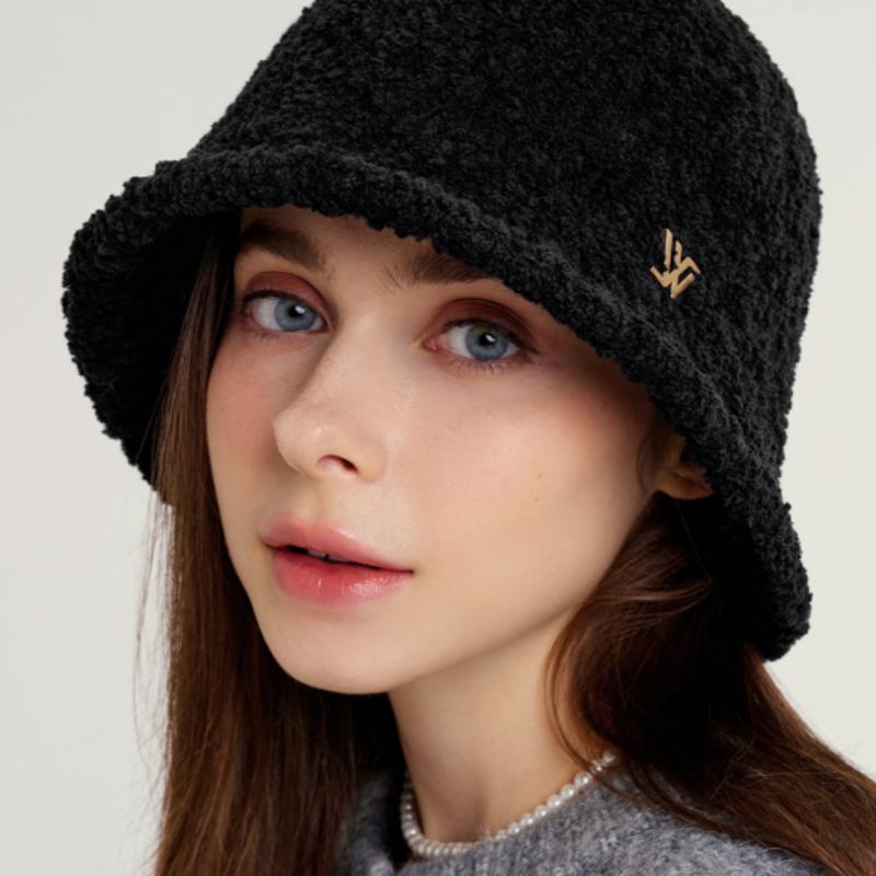 WHITE SANDS New Fluffy Hat (3 colors)