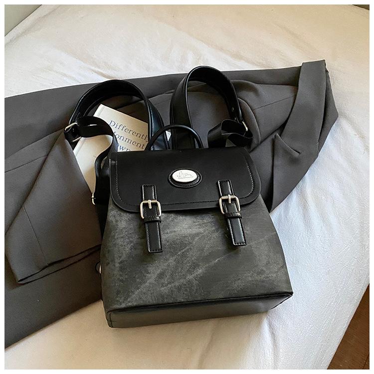 Fashion commuter retro large-capacity women's backpack autumn new college style class bag backpack